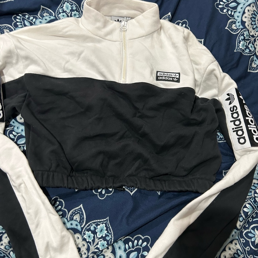 Adidas croppedWhite Sweatshirt with Logo